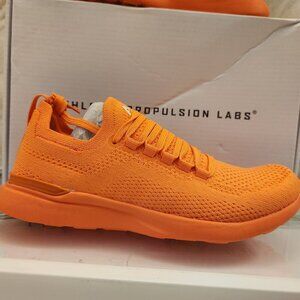 APL Womens Techloom Wave Sneakers. Orange/Pristine. NIB. Size 5